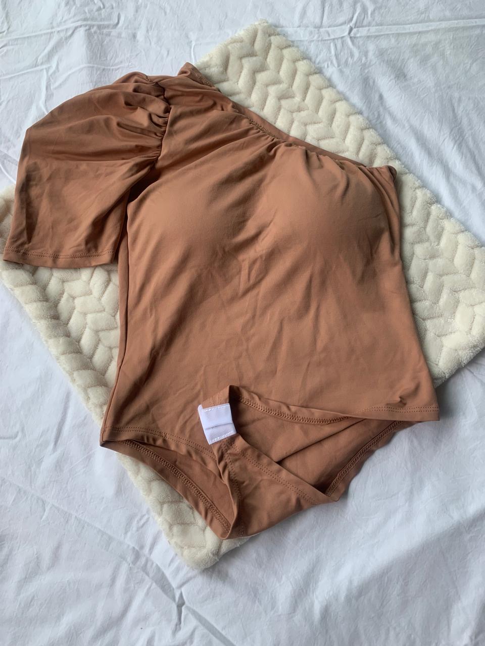 Body um ombro só drapeado✨