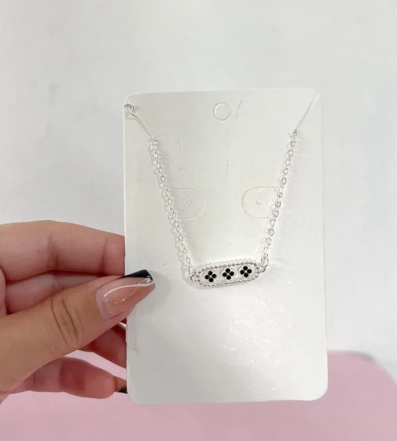 PULSEIRA DE TREVOS BLACK